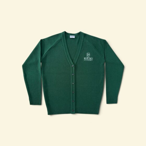 Áo cardigan len xanh lá cài nút, thêu logo ngực
